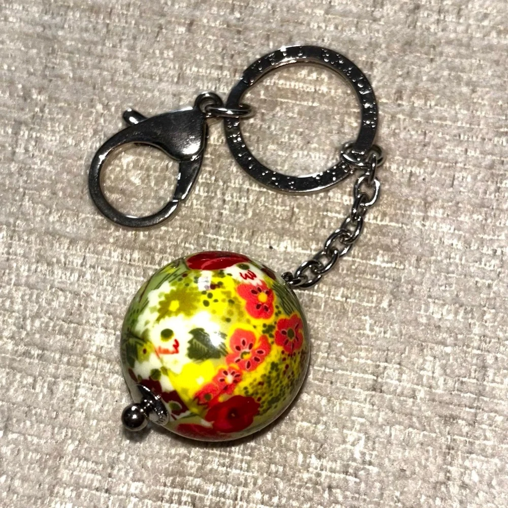 Vera Bradley Floral Ball Keychain Charm Green Red Key Ring Clip Marble Flowers